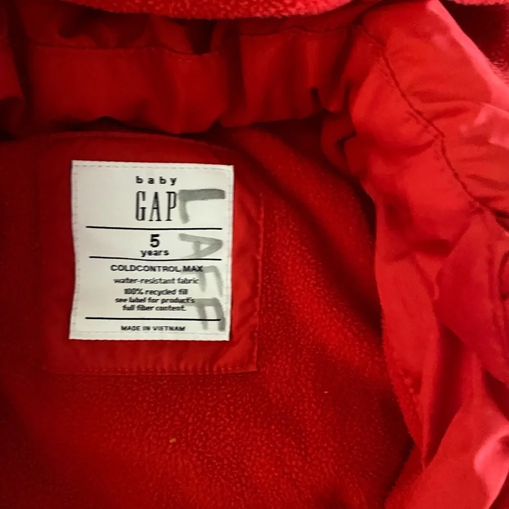 Gap Kids Red convertible Hooded Puffer Jacket boy & girls